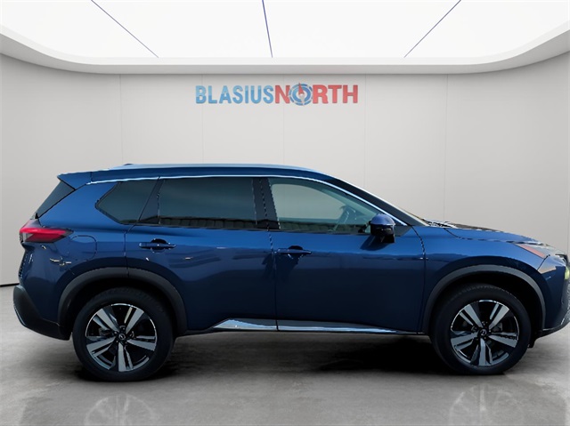 2023 Nissan Rogue SL photo 4