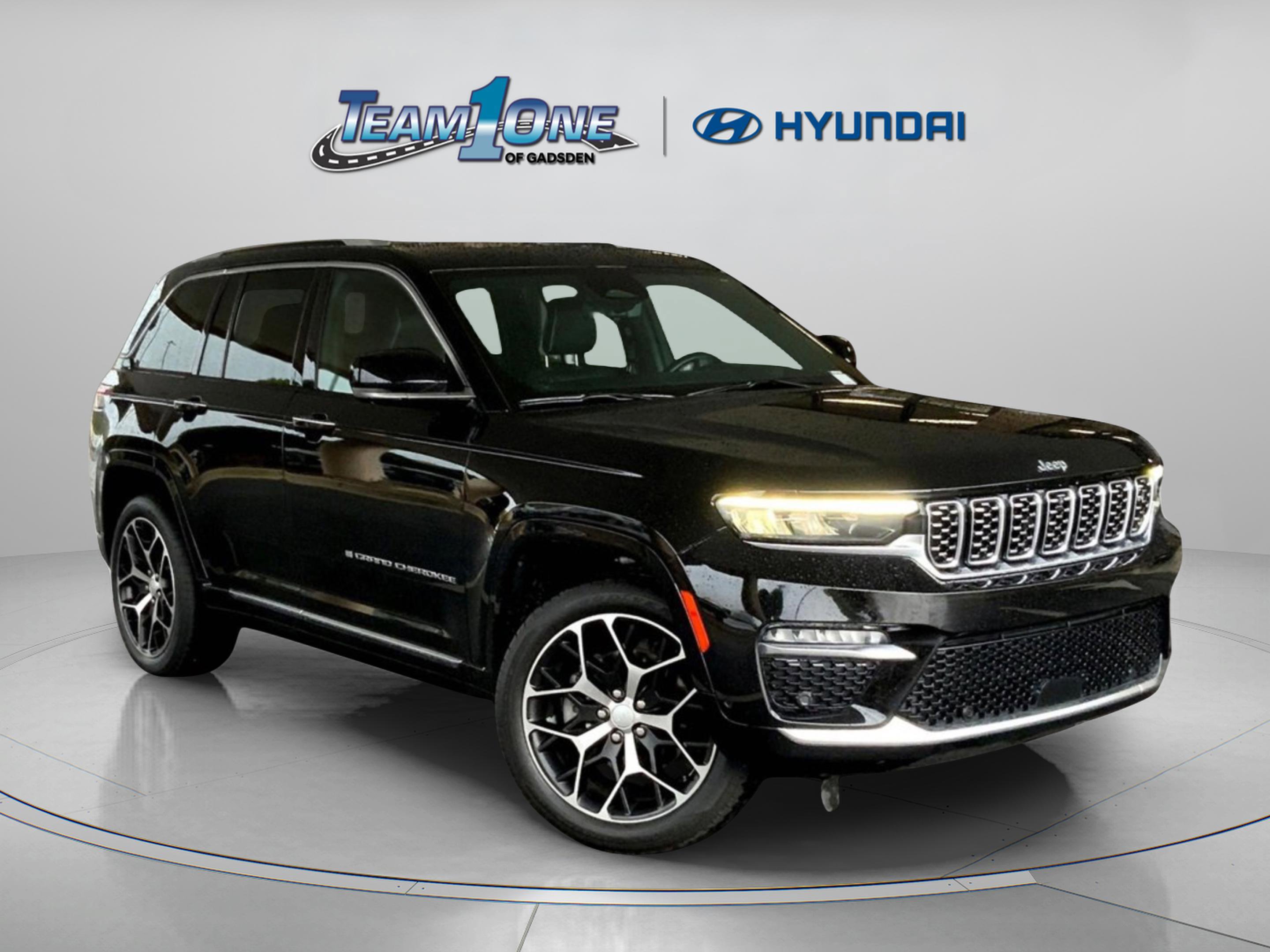 2022 Jeep Grand Cherokee Summit Reserve's photo