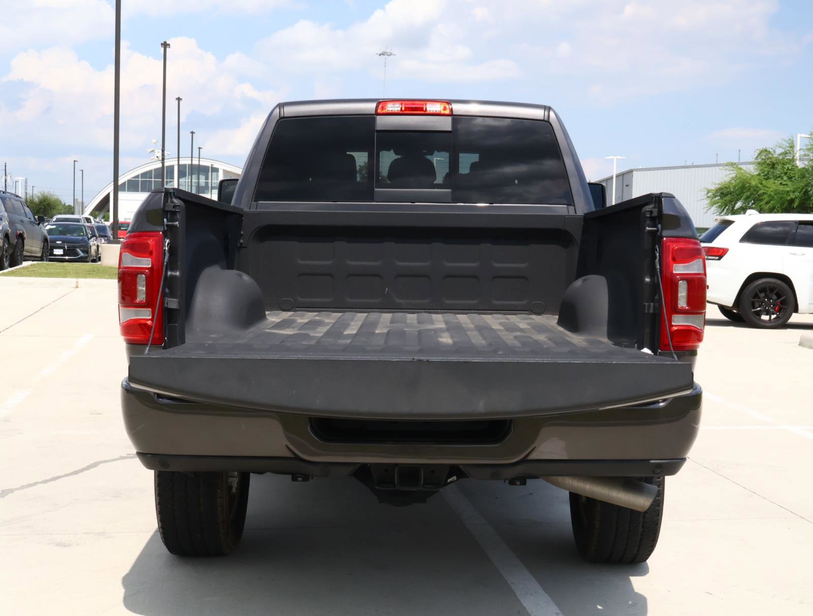 2024 Ram 2500 Laramie photo 3