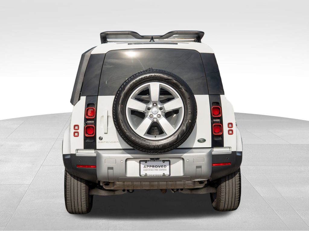 2023 Land Rover Defender 110 Standard photo 3