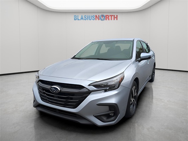 2025 Subaru Legacy Premium's photo