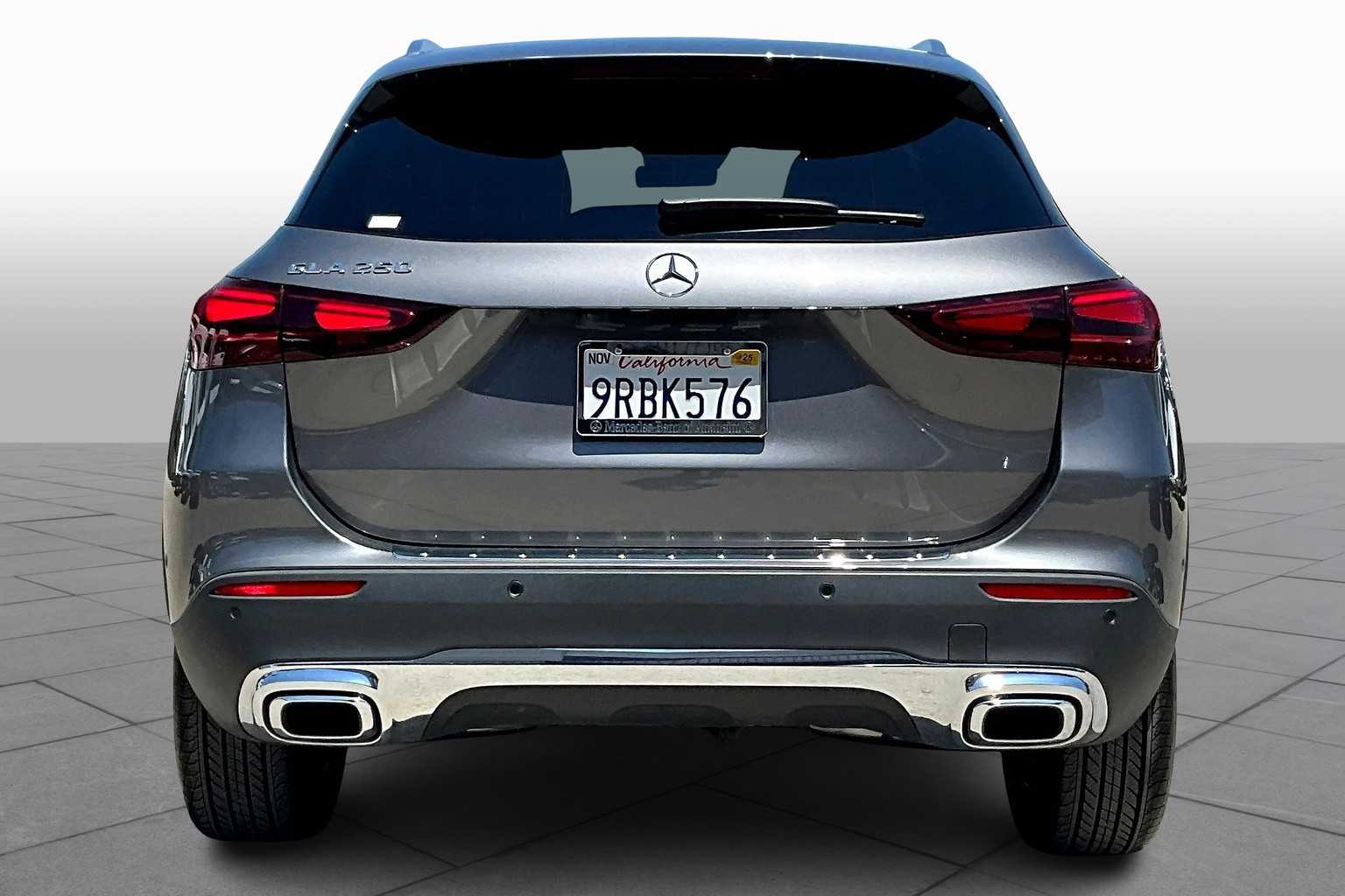 2025 Mercedes Benz GLA 250 photo 3