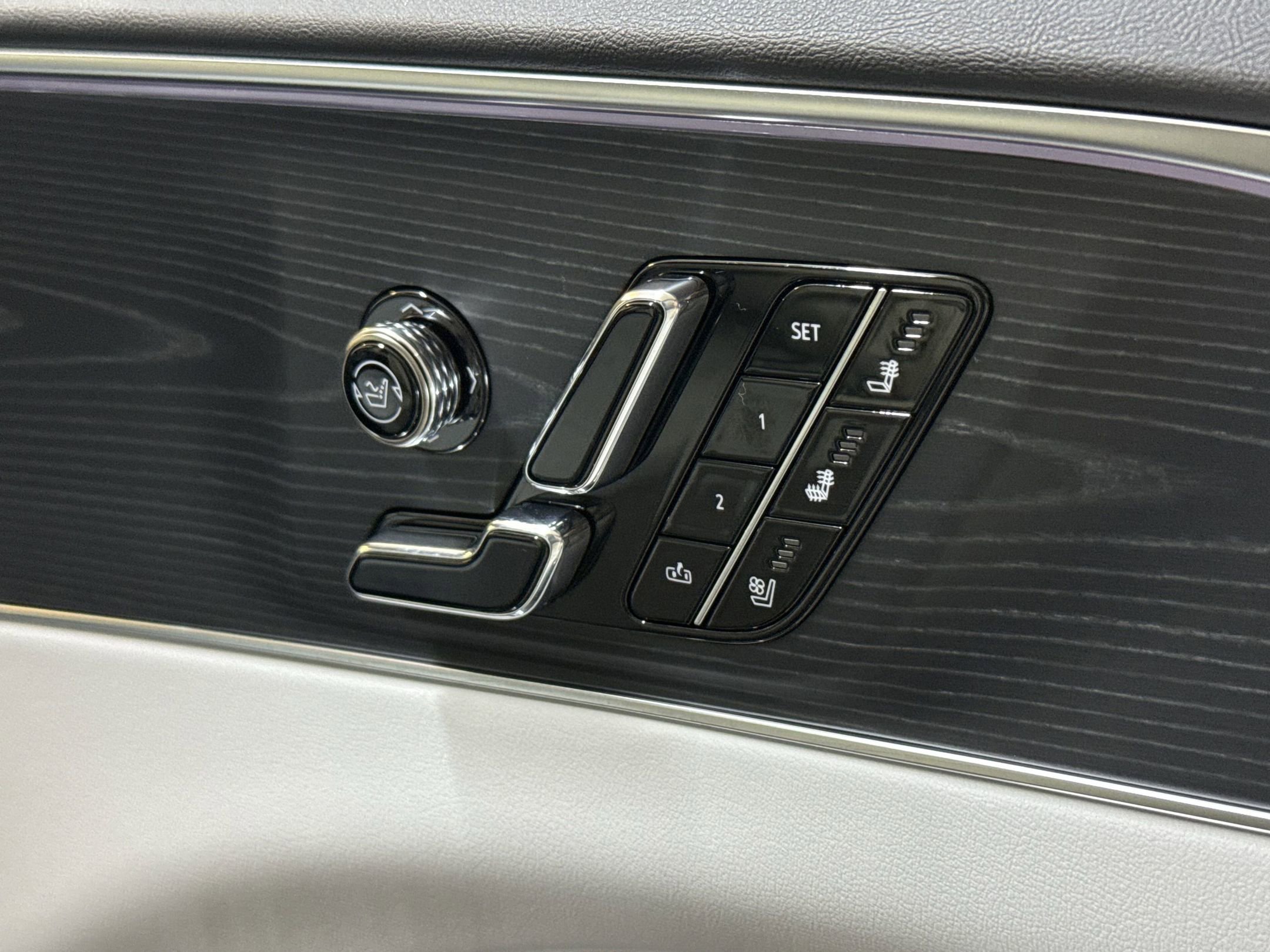 2025 Cadillac Lyriq Sport photo 49