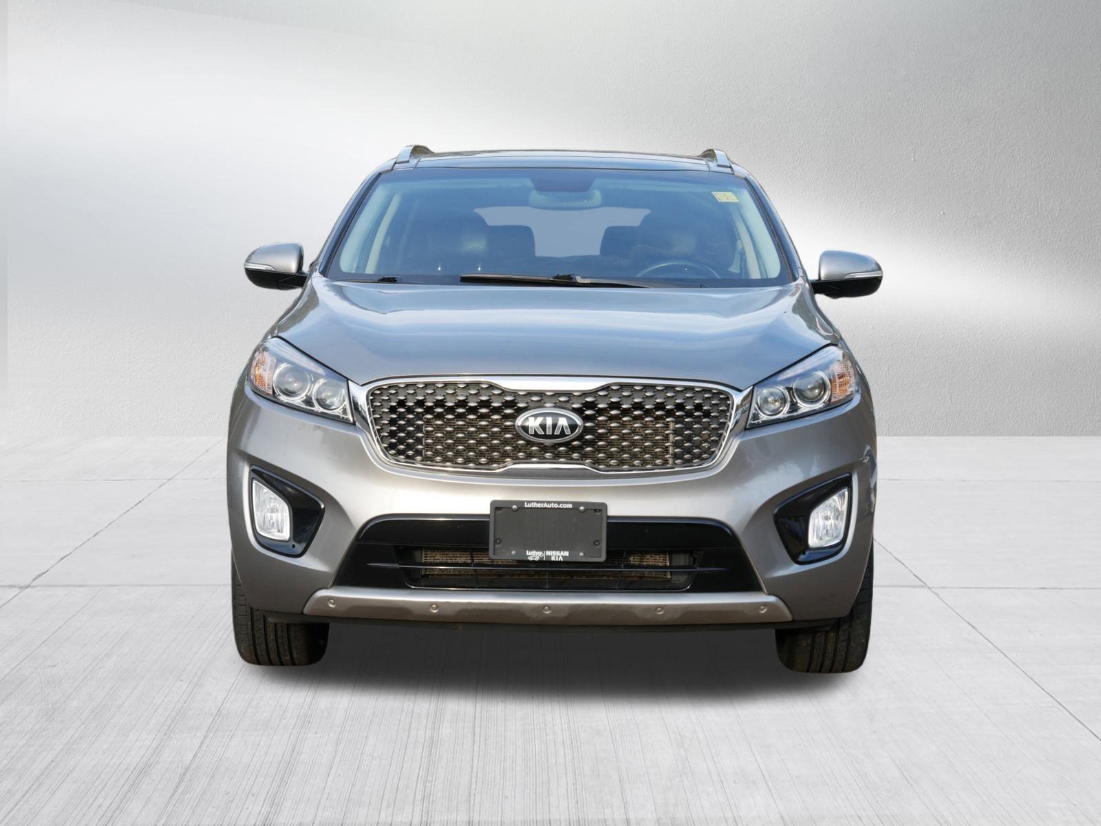 Used 2018 Kia Sorento SX with VIN 5XYPKDA52JG367195 for sale in Inver Grove, Minnesota