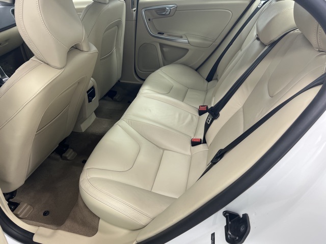 2013 Volvo S60 T5 Premier photo 11