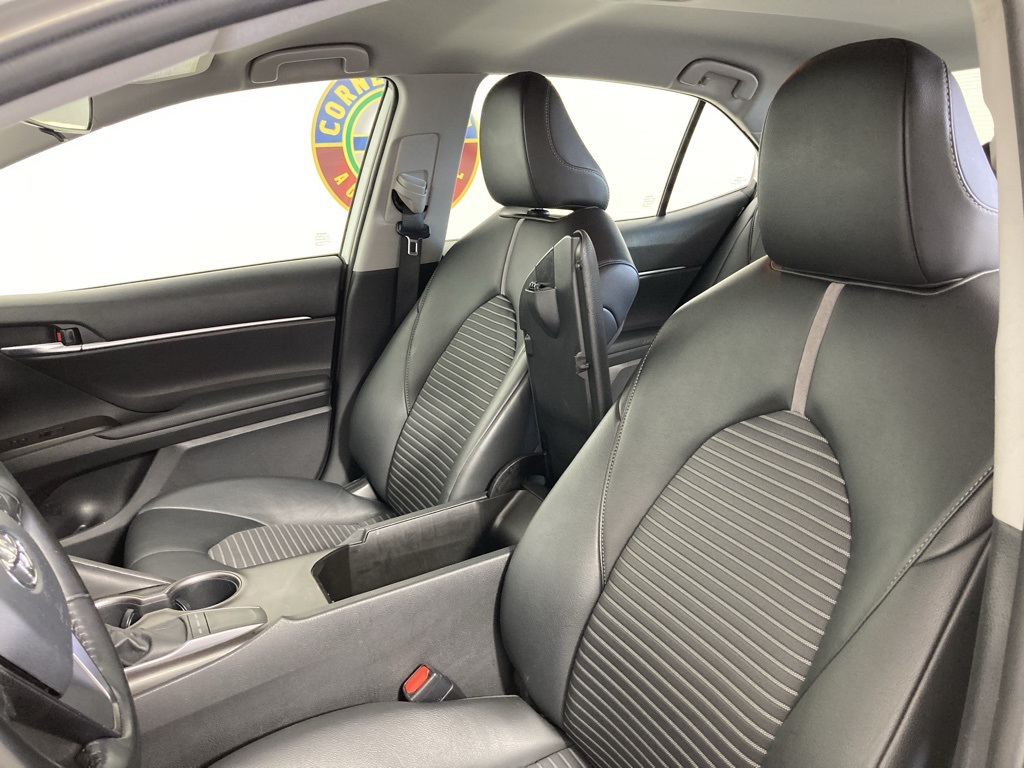 2023 Toyota Camry SE photo 7