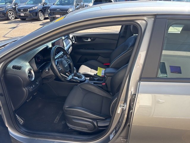 2023 Kia Forte GT-Line photo 7