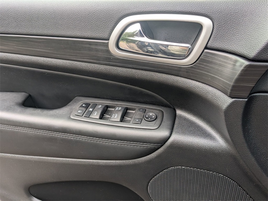 2022 Jeep Cherokee Laredo X photo 8
