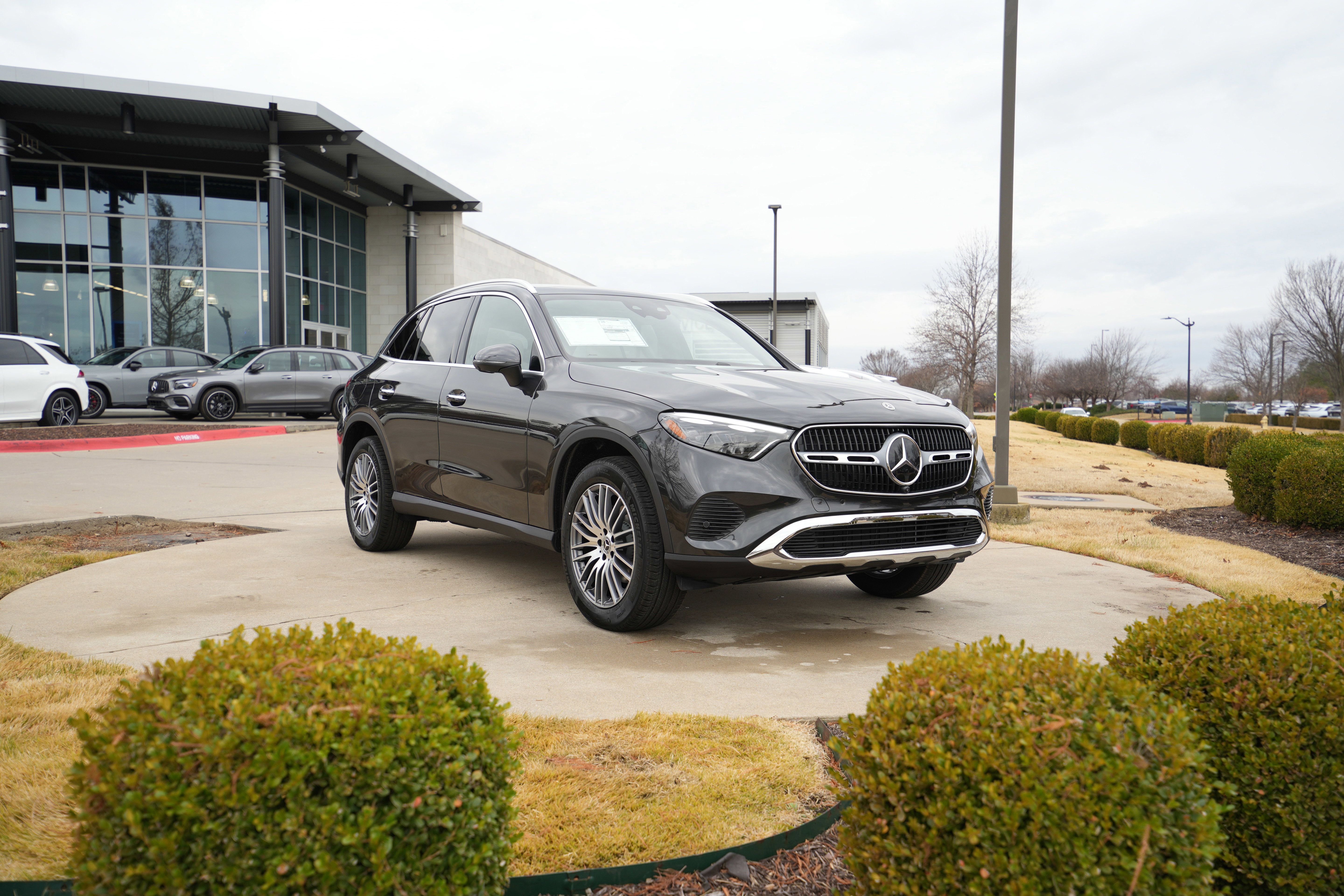 2026 Mercedes-Benz GLC Base's photo
