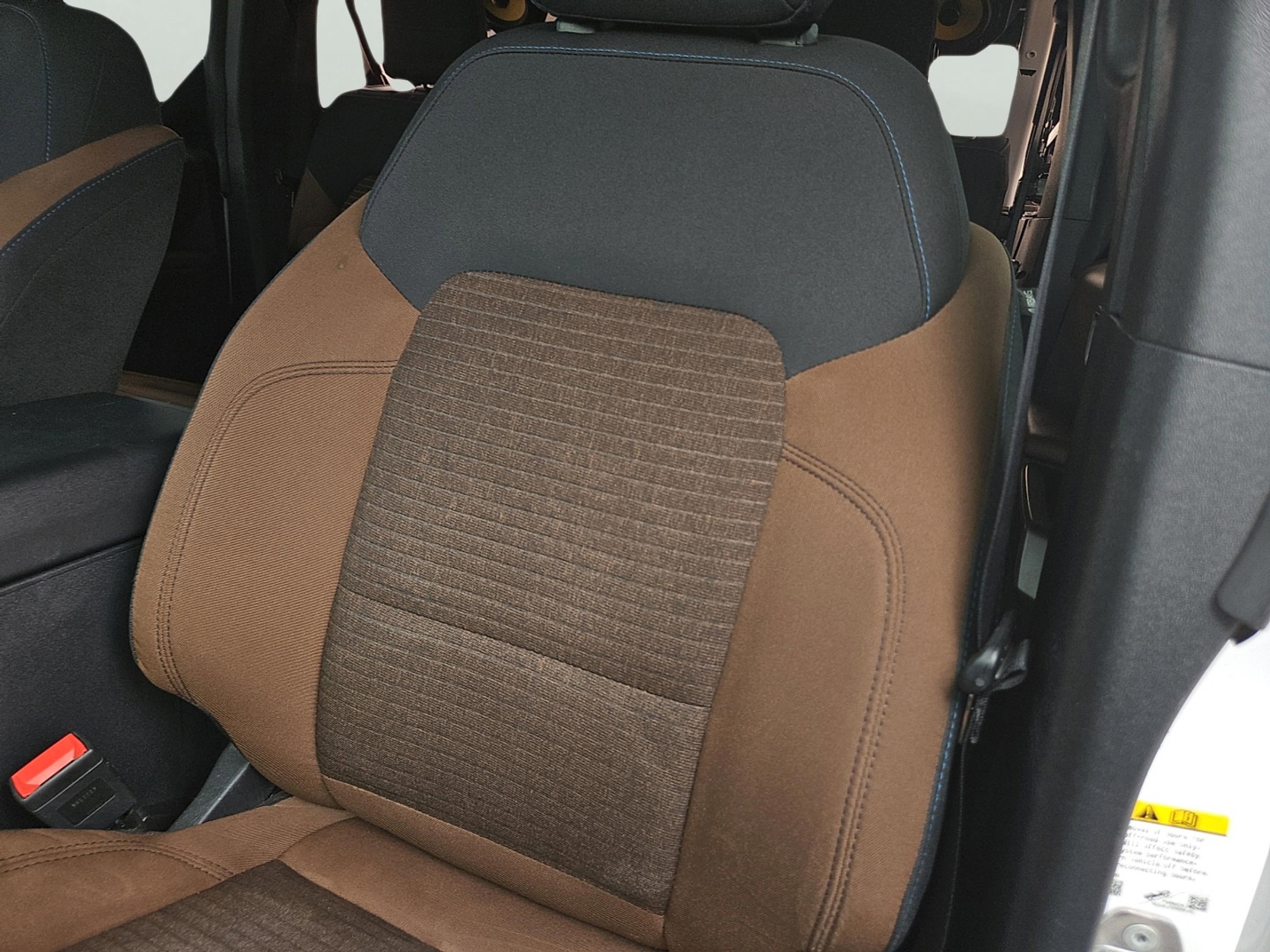 2022 Ford Bronco Outer Banks photo 21
