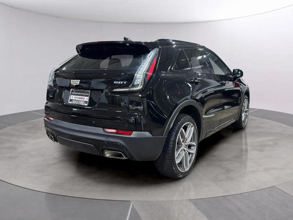 2019 Cadillac XT4 Sport photo 3