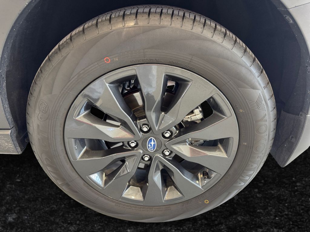 2025 Subaru Outback Onyx Edition photo 25