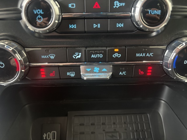 2025 Ford F-150 XLT photo 32