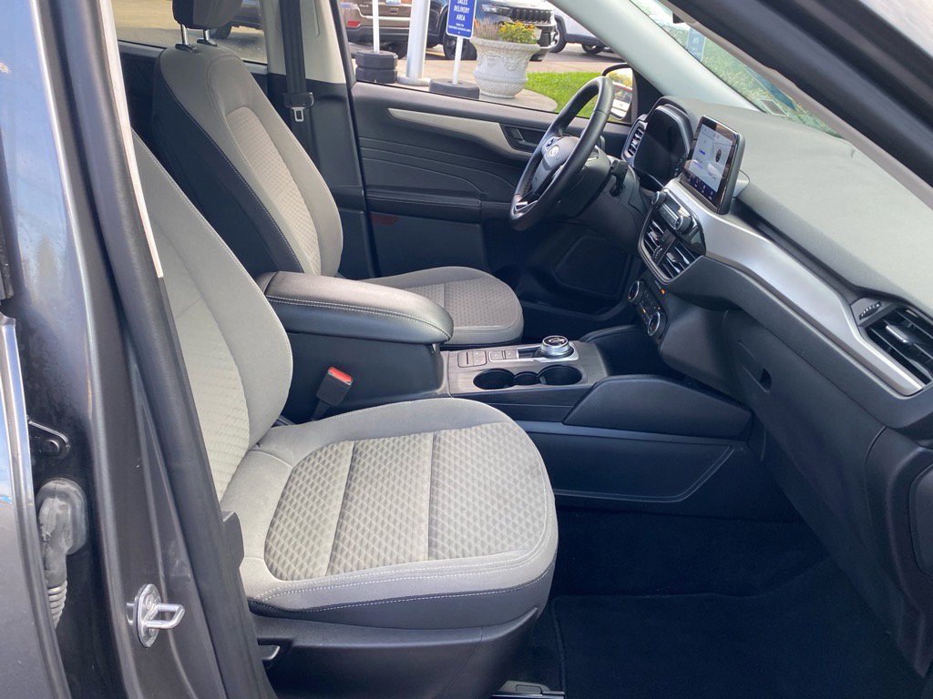 2022 Ford Escape SE photo 23