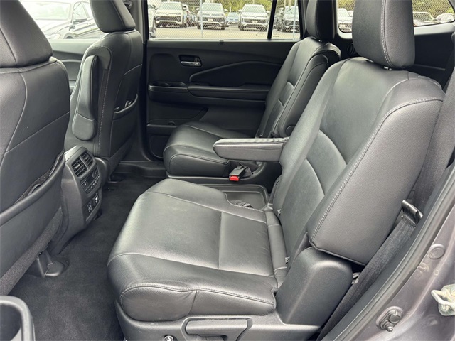 2019 Honda Pilot Touring photo 14