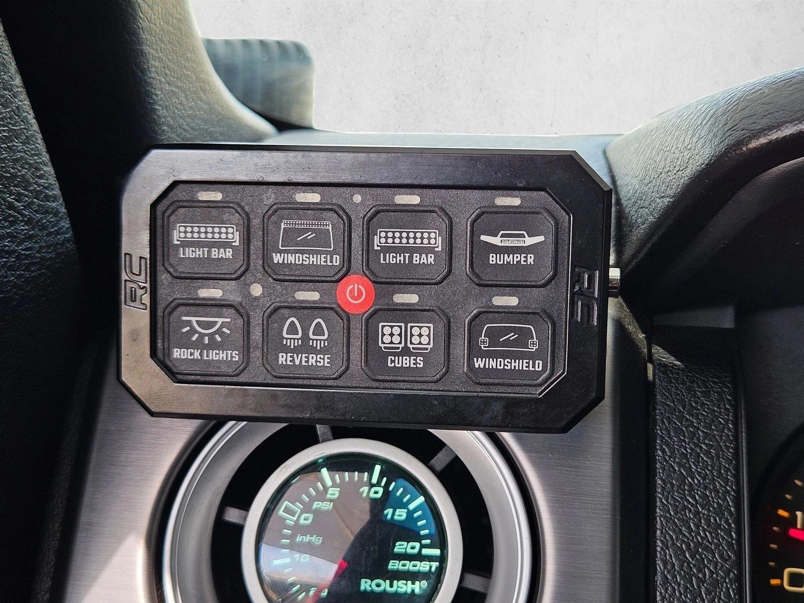 2014 Ford F-150 SVT Raptor photo 13