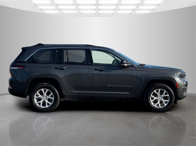 2022 Jeep Grand Cherokee Limited photo 7