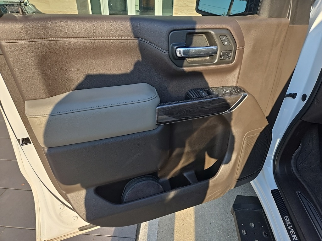 2019 Chevrolet Silverado 1500 LTZ photo 8