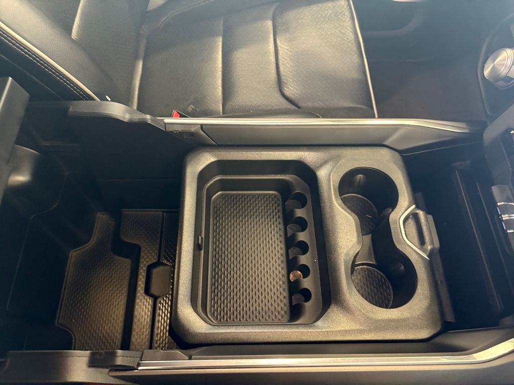 2024 Ram 1500 Laramie photo 21