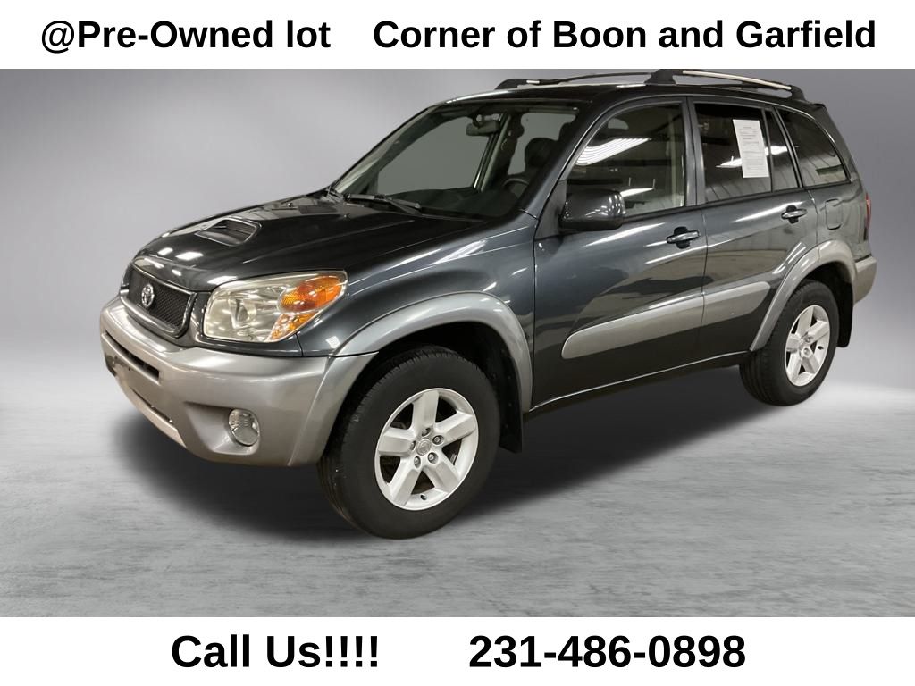 2005 Toyota RAV4 LE's photo