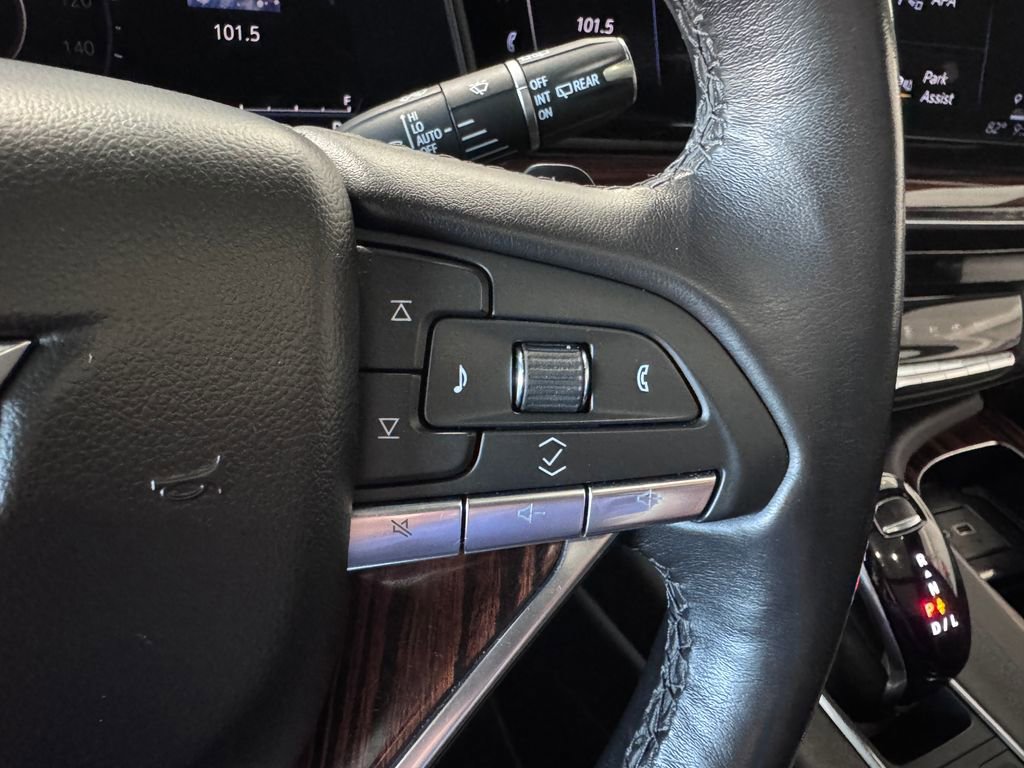 2022 Cadillac Escalade Premium Luxury photo 17