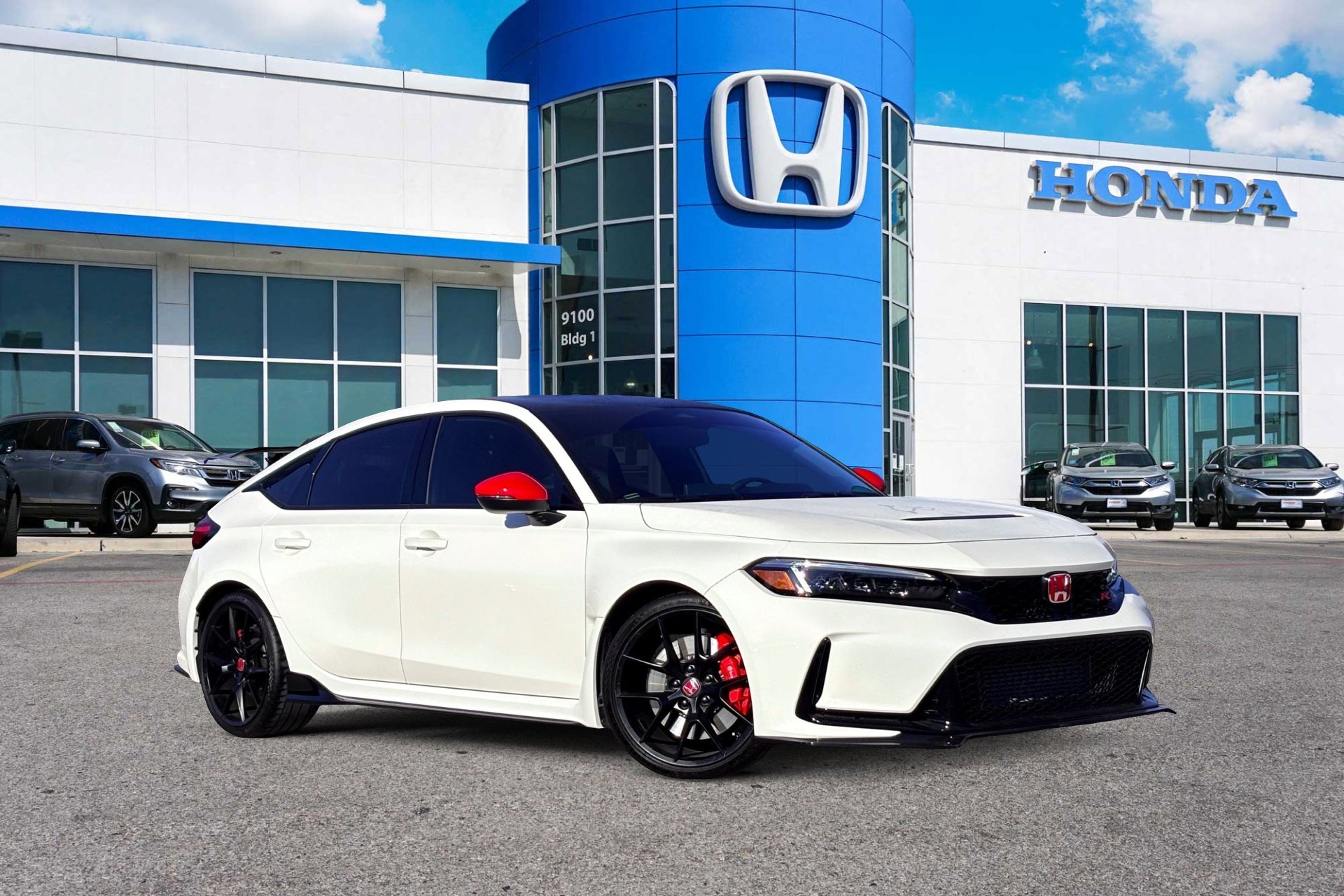 2023 Honda Civic Hatchback Type-R's photo