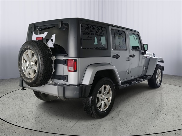 2018 Jeep Wrangler Unlimited Sahara photo 3
