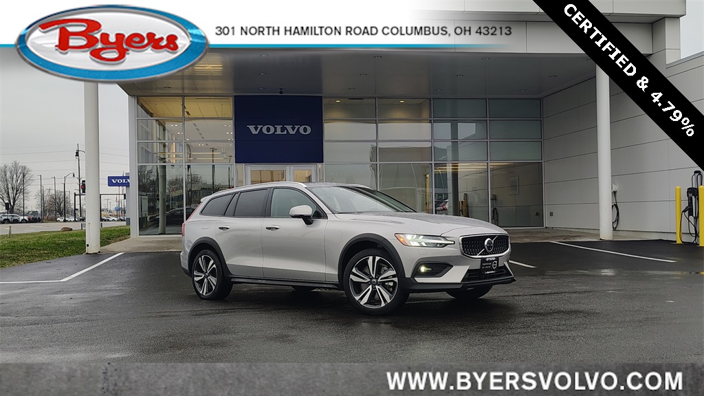 2025 Volvo V60 Cross Country