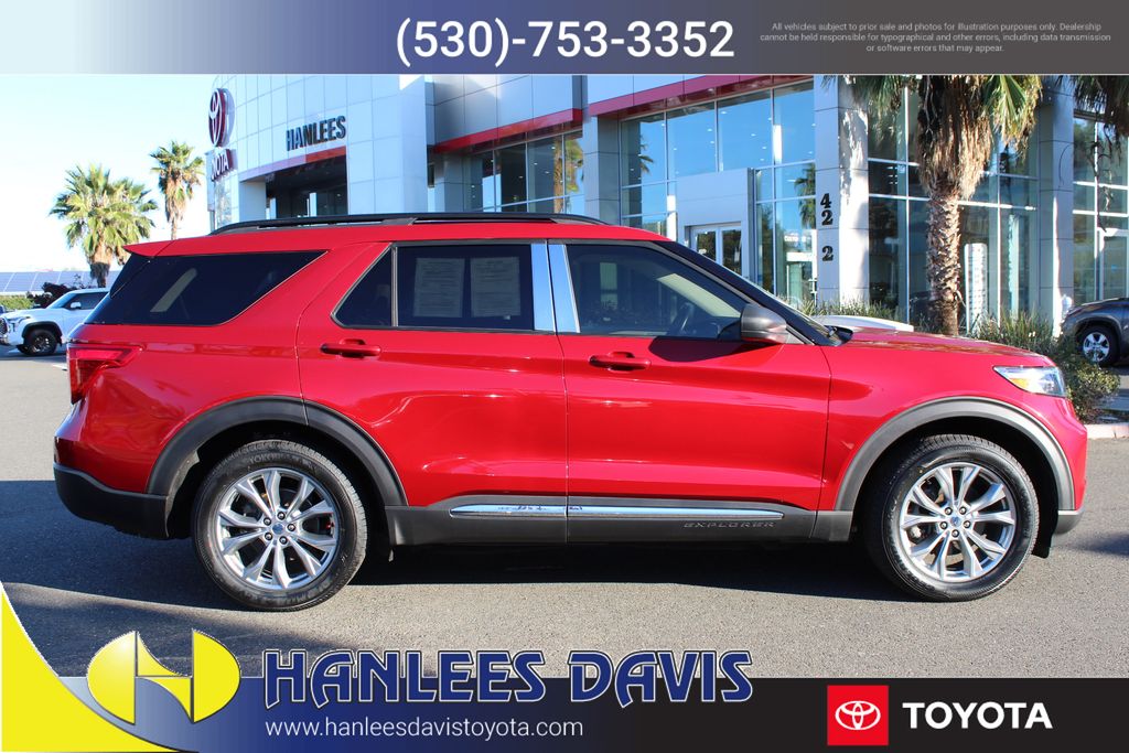 2021 Ford Explorer XLT photo 3