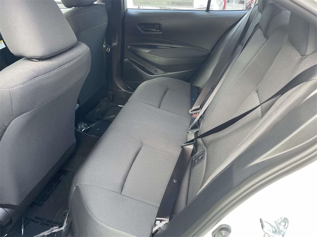 2025 Toyota Corolla LE photo 13
