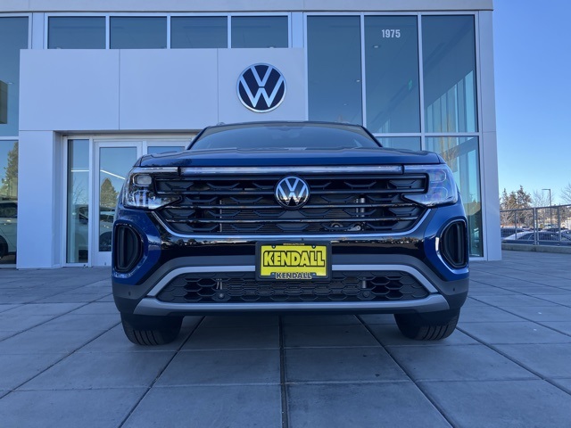 2025 Volkswagen Atlas Cross Sport SE Technology photo 2