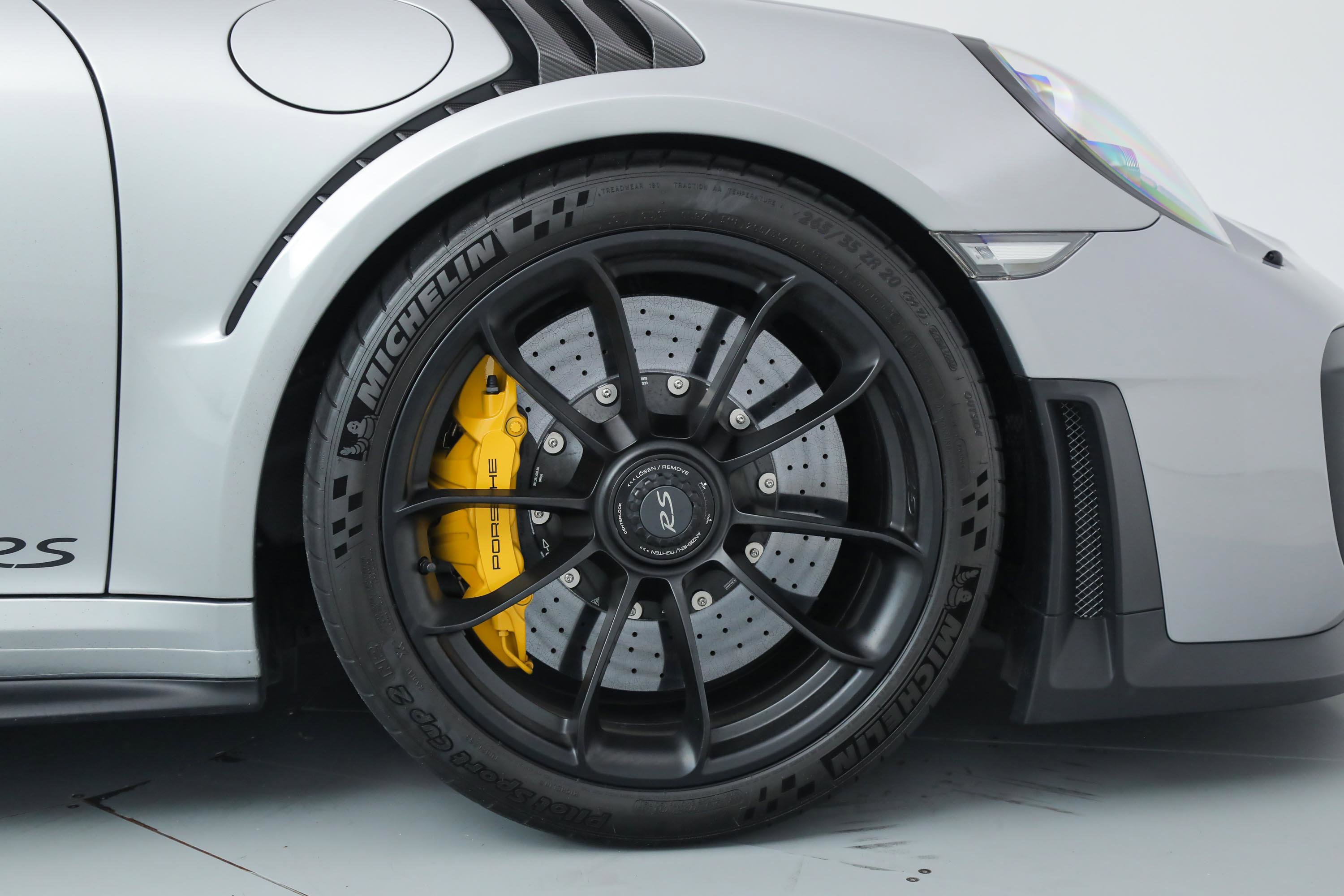 2019 Porsche 911 GT2 RS photo 35