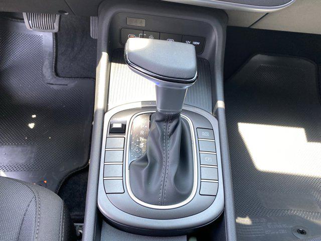 2025 Hyundai Kona SEL photo 23