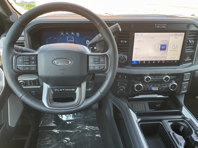 2025 Ford F-350 photo 3