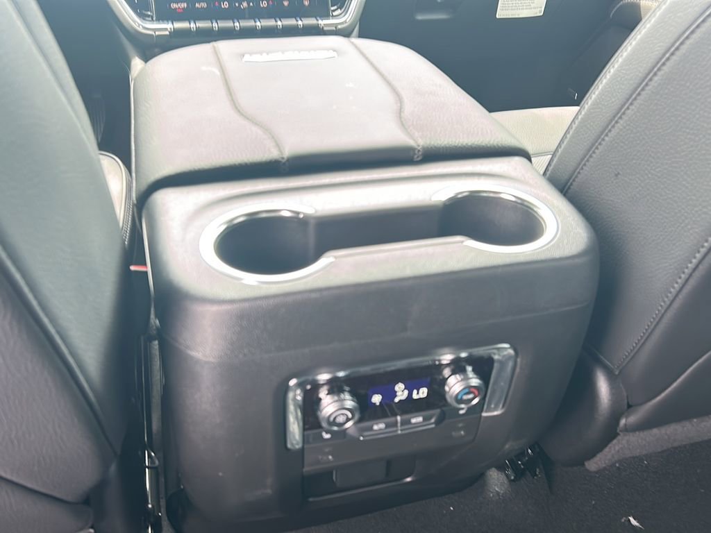 2025 Gmc Yukon XL Denali photo 21