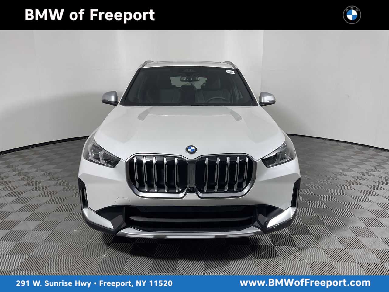 2023 BMW X1 28i's photo