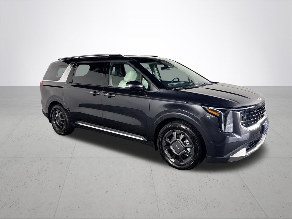 2026 Kia Carnival SX photo 3