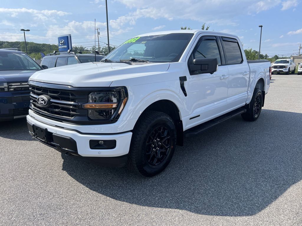 2025 Ford F-150 XLT photo 3