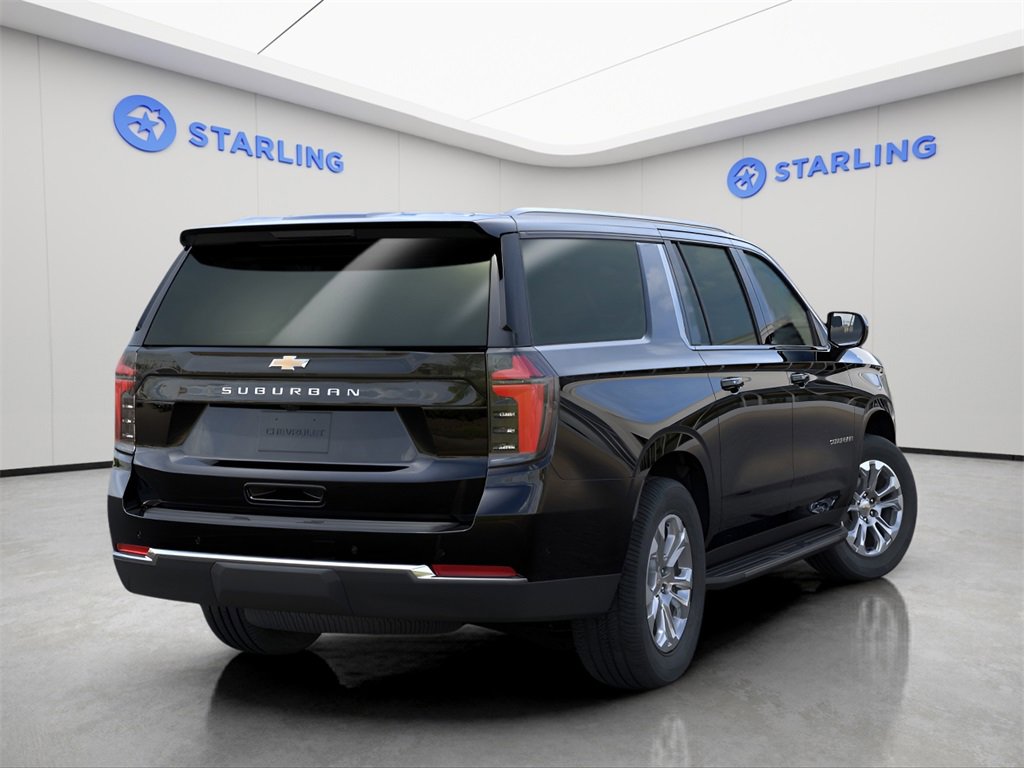 2025 Chevrolet Suburban LS photo 4