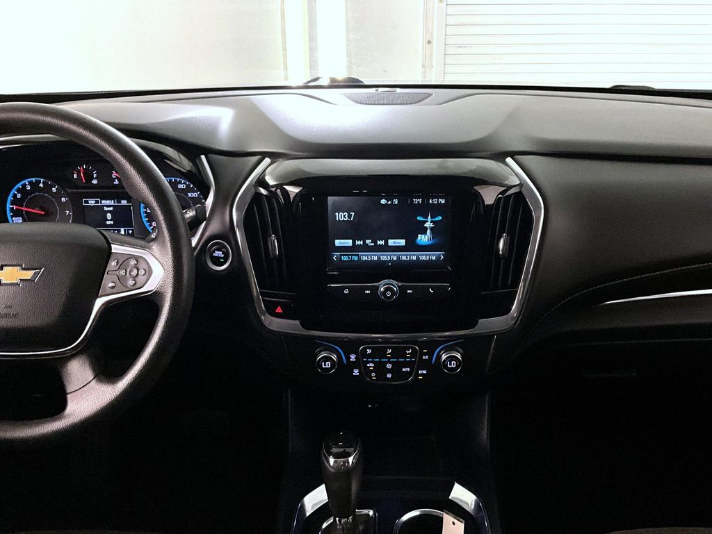 2019 Chevrolet Traverse LS photo 9
