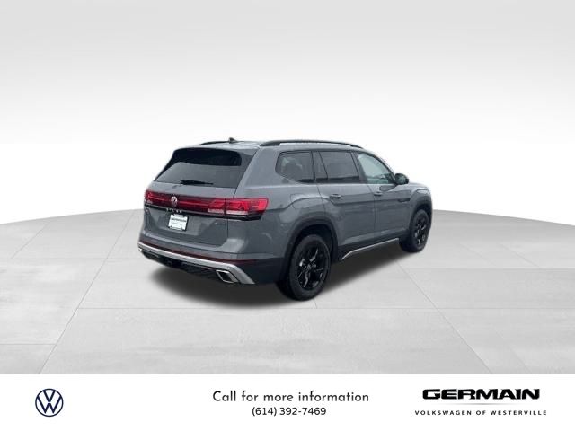 2025 Volkswagen Atlas Peak Edition SE photo 3