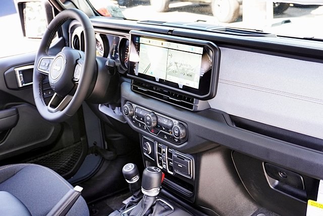 New 2025 Anvil Clear-Coat Exterior Paint Jeep Sport image 14