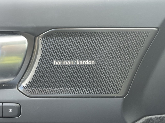 2023 Volvo C40 Recharge Ultimate photo 17
