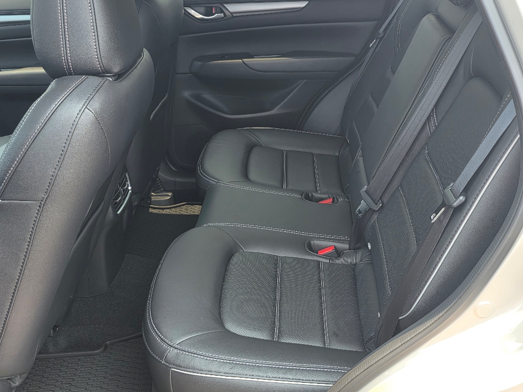 2025 Mazda CX-5 2.5 S Preferred photo 11