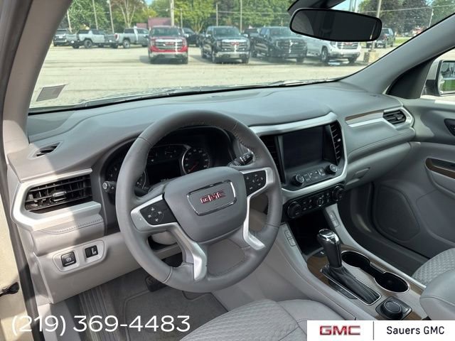 2017 Gmc Acadia SLE photo 8