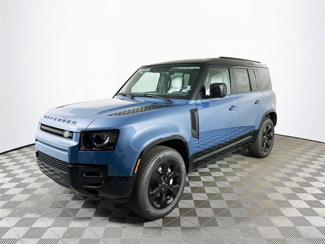 2025 Land Rover Defender 110 X-Dynamic SE