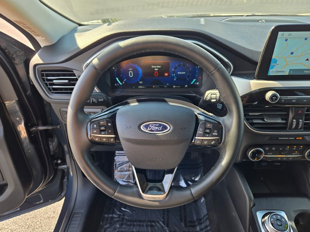 2022 Ford Escape SEL photo 28