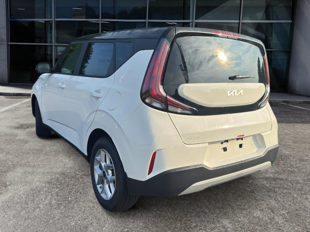 2025 Kia Soul S photo 4