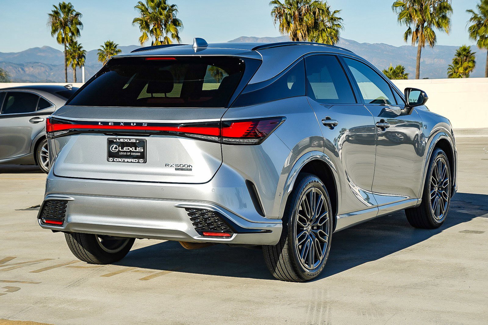 2023 Lexus RX 500h F SPORT Performance photo 2