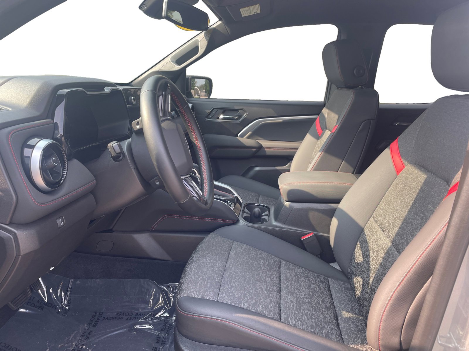 Used 2023 Chevrolet Colorado Z71 with VIN 1GCPTDEK8P1229621 for sale in Kansas City